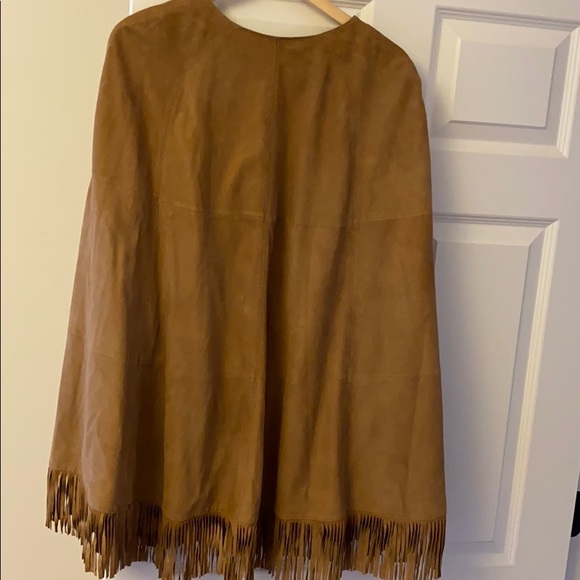 Alice + Olivia Lyn Suede Cape. Worn once. Size M - Picture 5 of 6